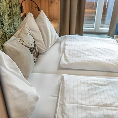 Kro Jugendhotel Gruber *