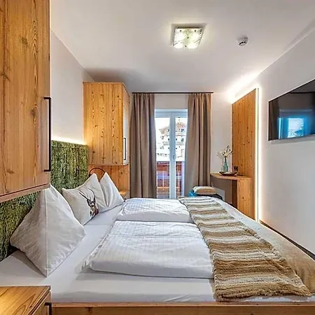 Jugendhotel Gruber Inn *