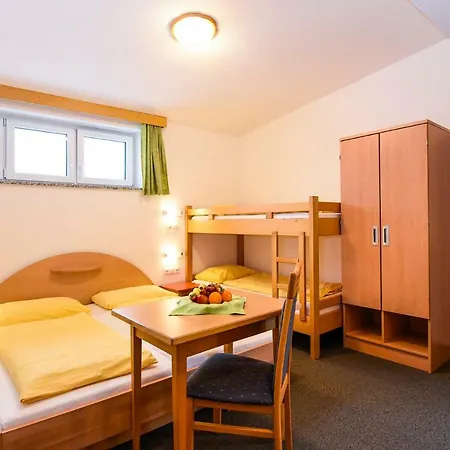 Jugendhotel Gruber Estalagem