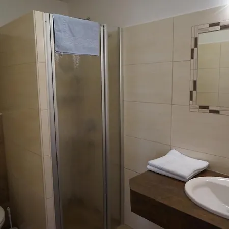 Jugendhotel Gruber *