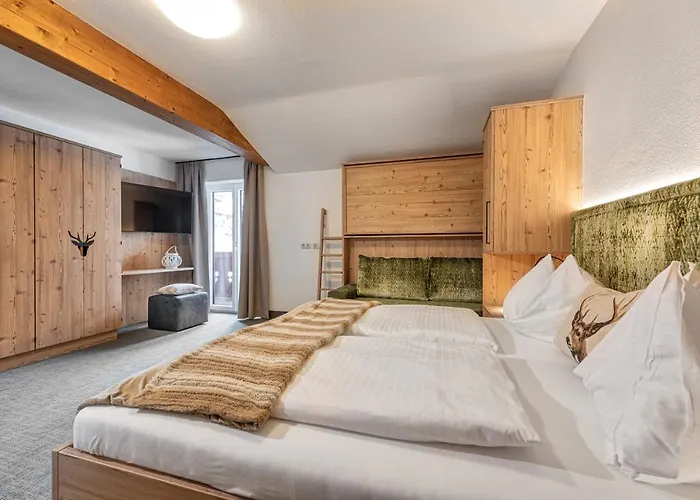 Jugendhotel Gruber イン グロースアルル